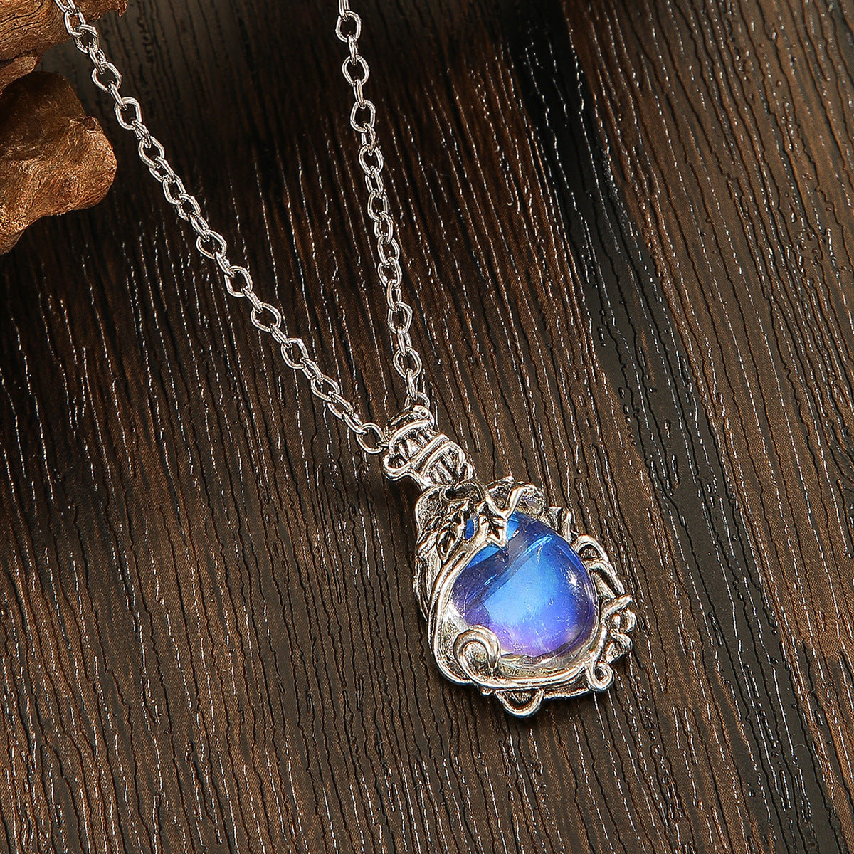 Elegant And Dreamy Moonstone Necklace