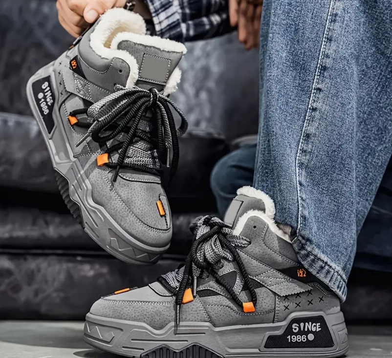 Men's High-Top Winter Snow Boots - Thick Non-Slip Rubber Sole with Warm Lining & Lace-Up Support