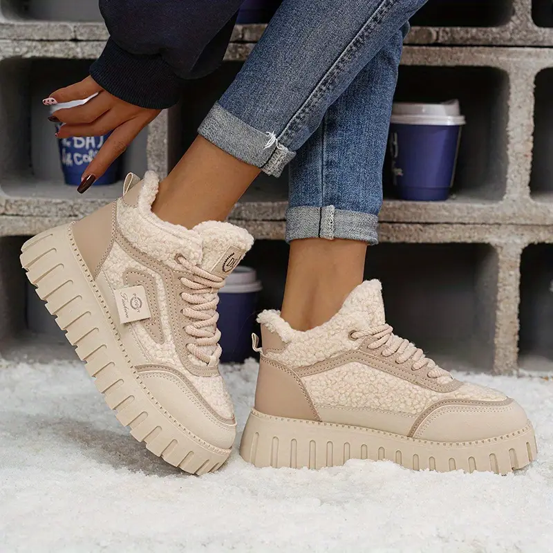 Women's Winter Chunky Platform Snow Boots - Shiny Black with Beige Plush Lining