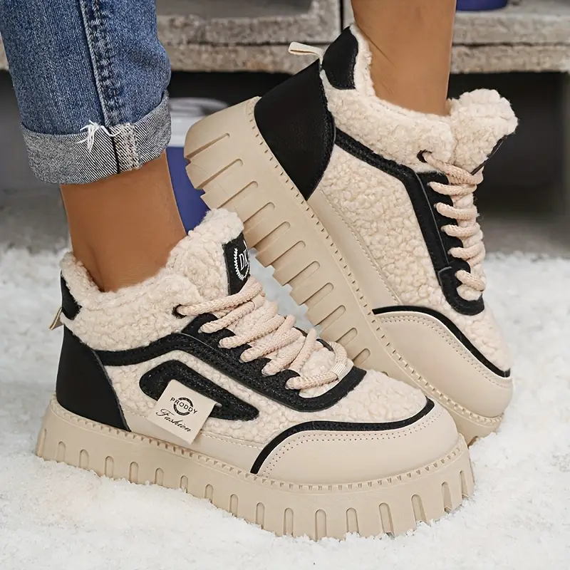 Women's Winter Chunky Platform Snow Boots - Shiny Black with Beige Plush Lining