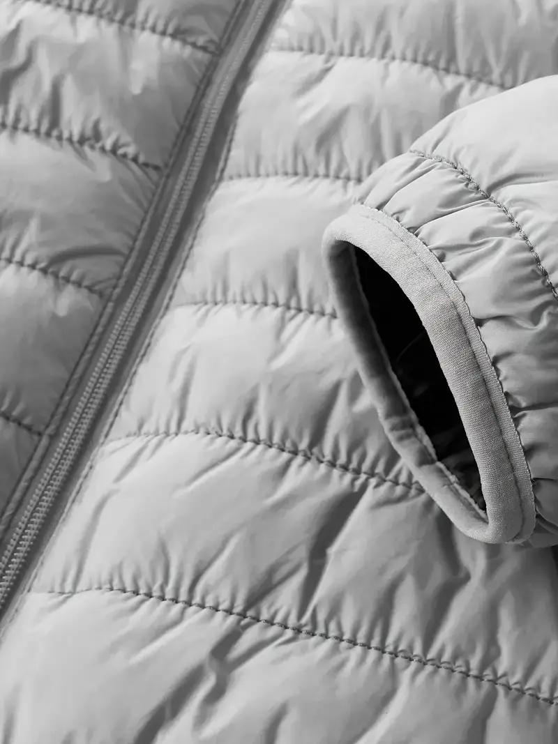 Men's Lightweight Hooded Winter Jacket - Full-Zip Coat with No Bulk Design