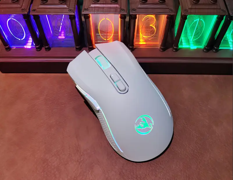 2.4G Wireless Gaming Mouse - RGB Backlight with PAW3212 IC, 650mAh Rechargeable Battery