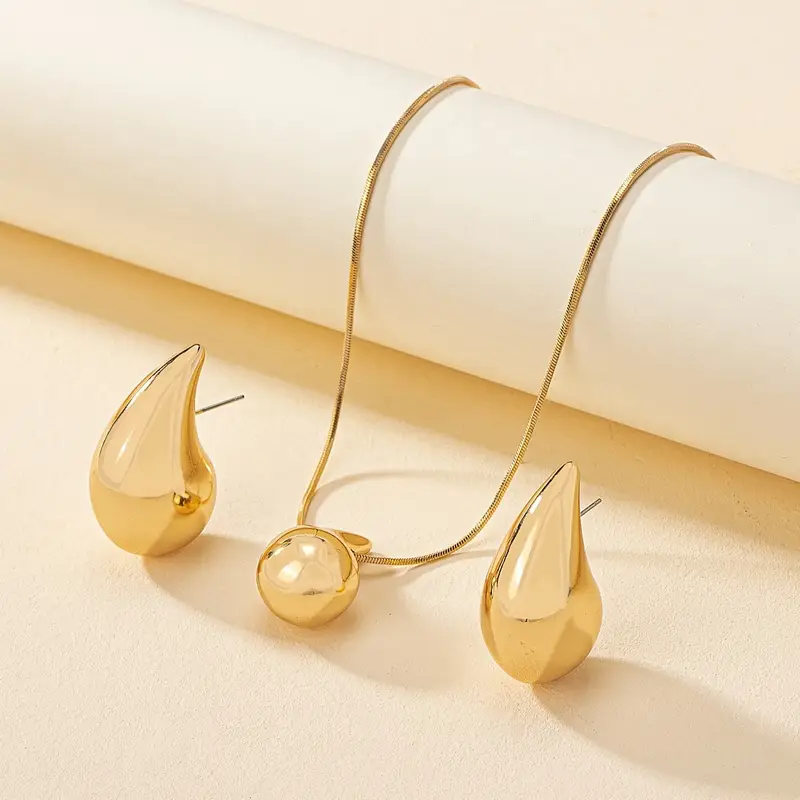 Elegant Resin Teardrop Earrings and Necklace Set