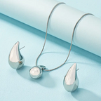 Elegant Resin Teardrop Earrings and Necklace Set