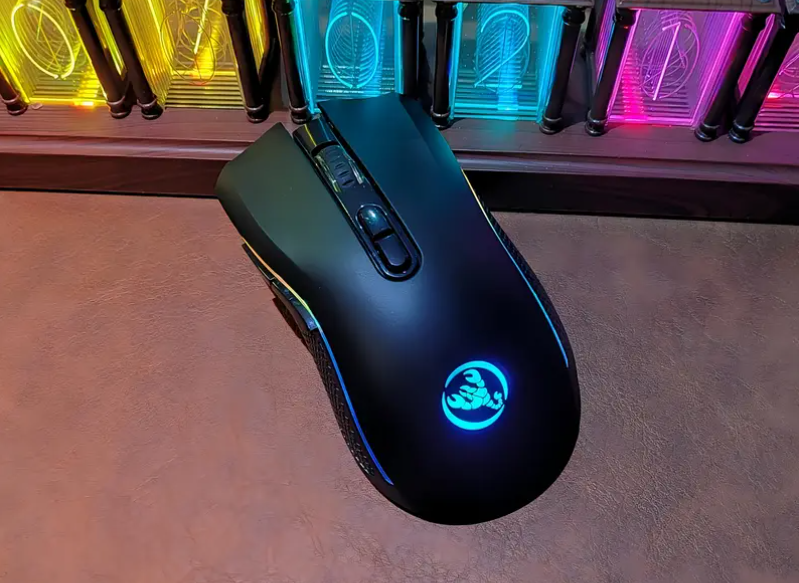 2.4G Wireless Gaming Mouse - RGB Backlight with PAW3212 IC, 650mAh Rechargeable Battery